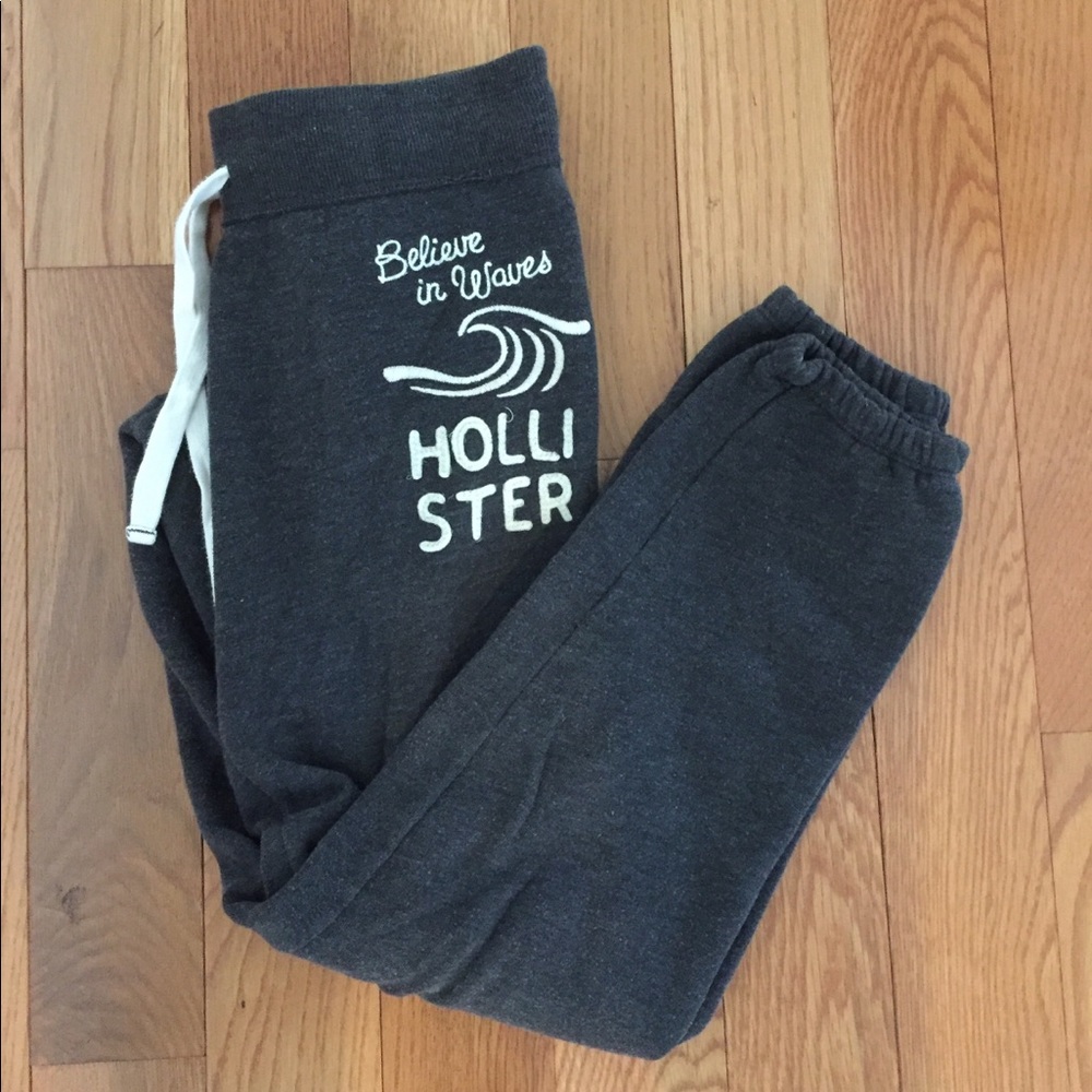 Hollister Capri sweatpants
